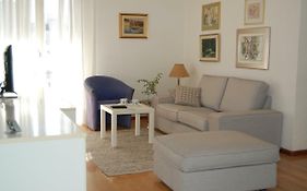 Apartment Definis